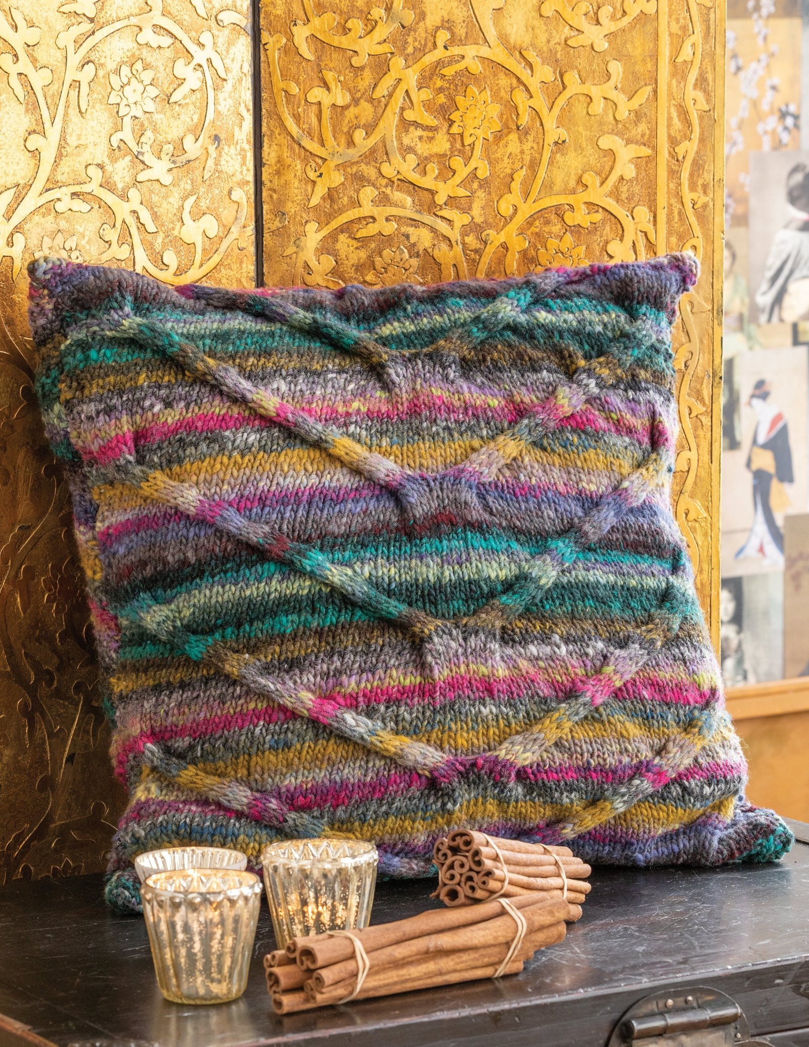 Noro Knitting Magazine Fall/ Winter 2020/21 - Issue 17