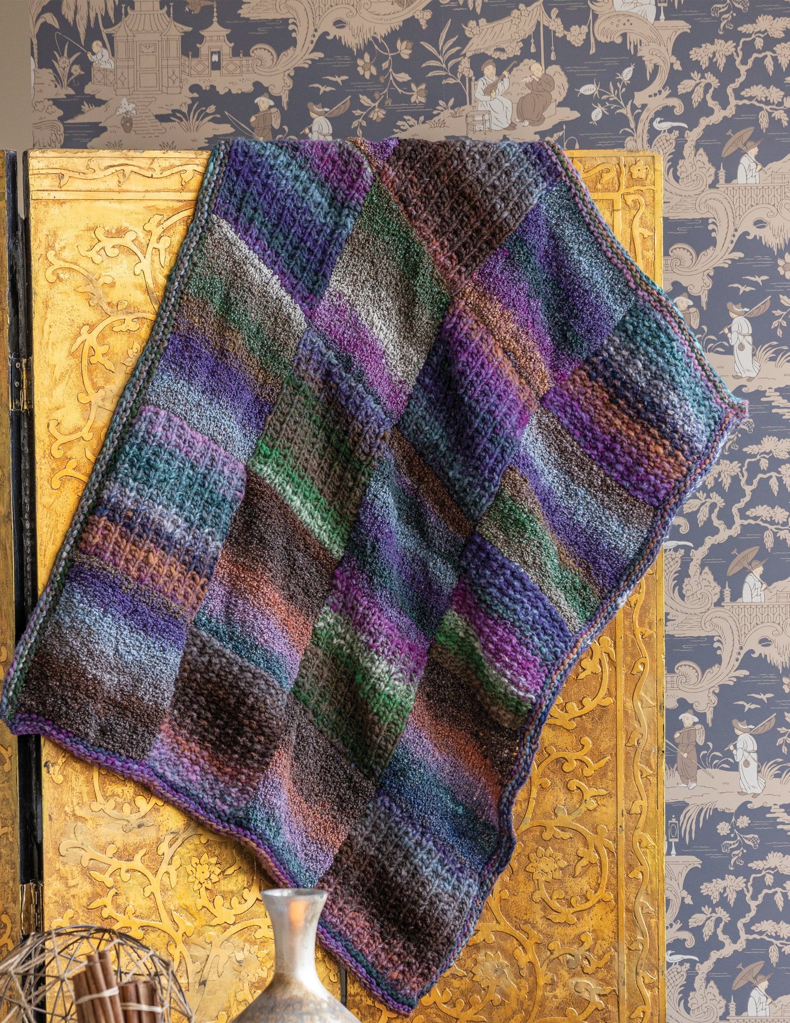Noro Knitting Magazine Fall/ Winter 2020/21 - Issue 17